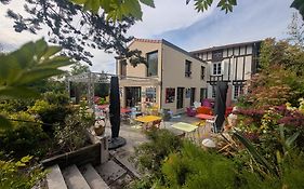 Hostelry Restaurant Prive